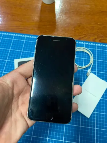 Iphone SE 2º geração 128GB