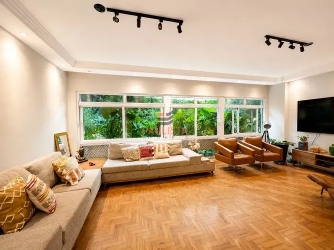 Apartamento 4 Dormitórios para Locação na Aclimação | 186 m² com Vista Incrivel