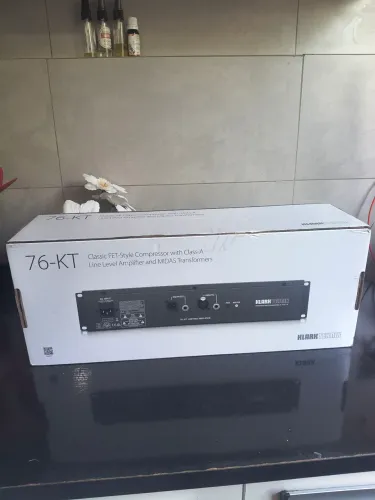 Vendo novo na caixa Klark Teknik 76-KT