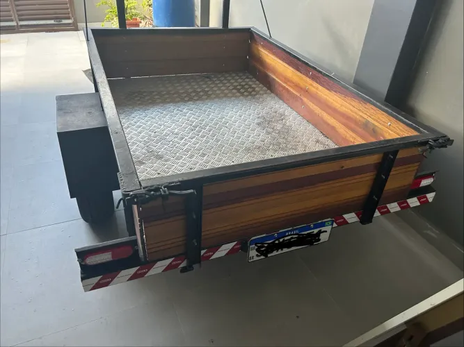 Carretinha emplacada