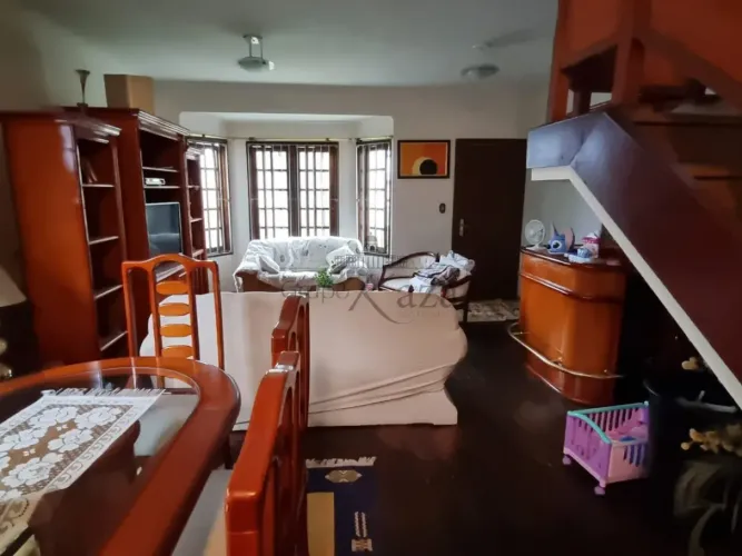 Oportunidade - Casa Sobrado - Bosque dos Eucaliptos - 4 Dormitórios - 368,90m².