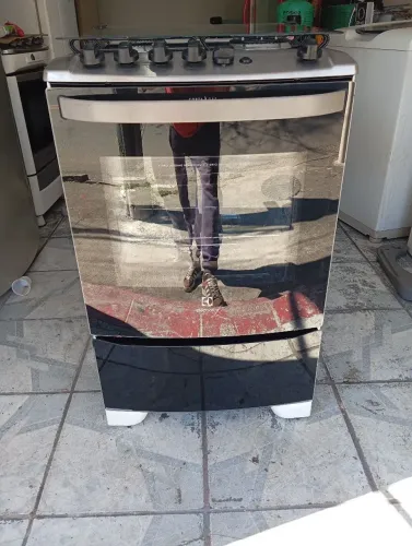 Fogão Electrolux 4 bocas acendedor elétrico e grill