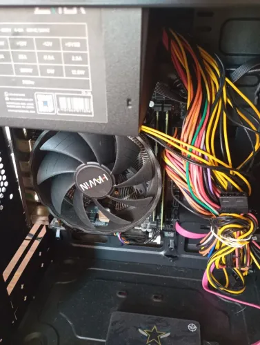 Vendo uma CPU todo novo com placa mãe H61 processador i7 3770 com 16 de ram ddr3 windows10
