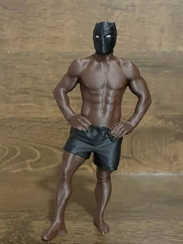 Estatueta Pantera Negra Impressão 3D Versão Praia 18 cm Marvel Vingadores