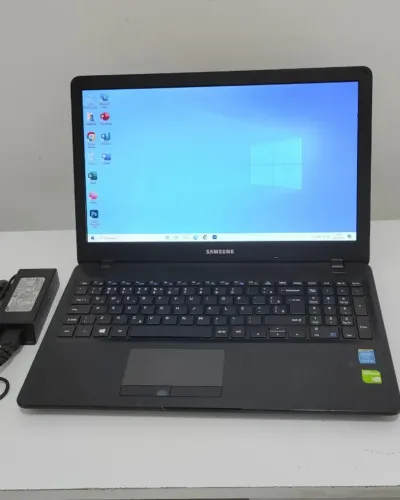 Samsung NP300E5K i5 5ª 16GB RAM SSD 256GB Tela 15,6"
