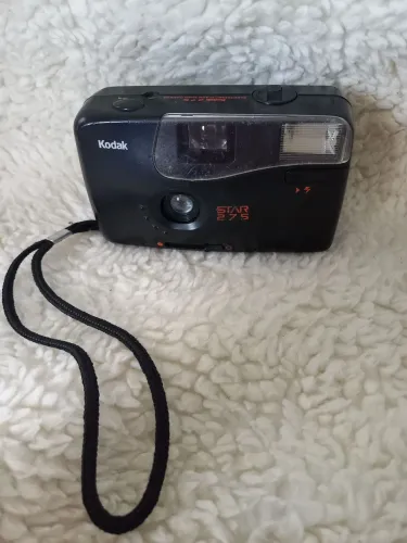 CAMERA KODAK STAR 275