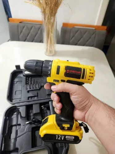 Parafusadeira e Furadeira a Bateria 12V Bivolt PFY-12 Yamazaki + Acessórios