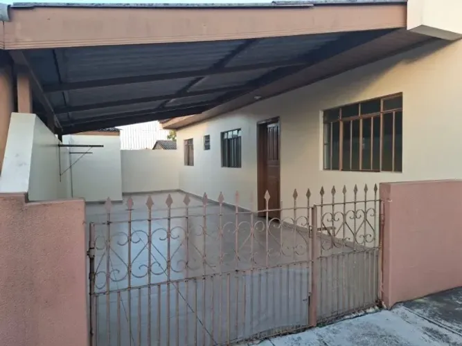 Alugo Casa no Boqueirão