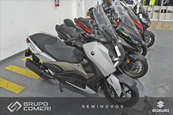 YAMAHA XMAX 250 CONNECTED ABS