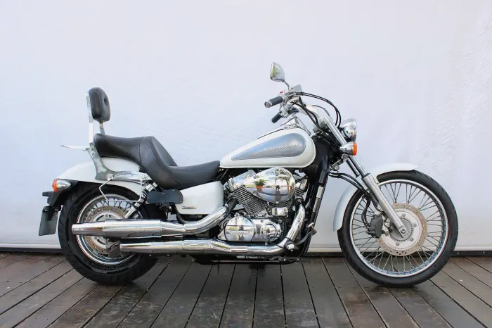 HONDA SHADOW 750
