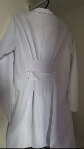 JALECO BRANCO Feminino tamanho P. Novo 