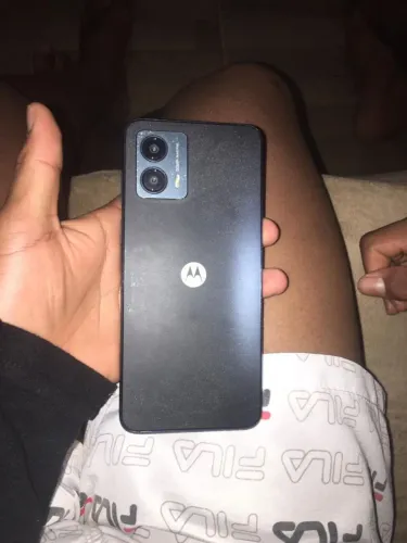 Vendo celular semi novo 