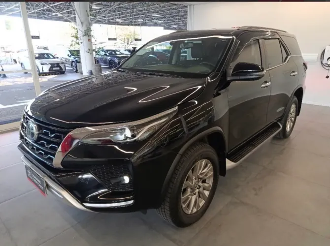 Toyota Hilux SW4 SRX 4X4 2.8 TDI 16V Dies. Aut. 2022