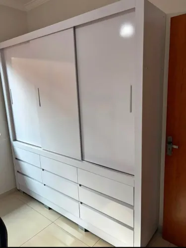 Vendo guarda roupa casal entrega e montagem grátis