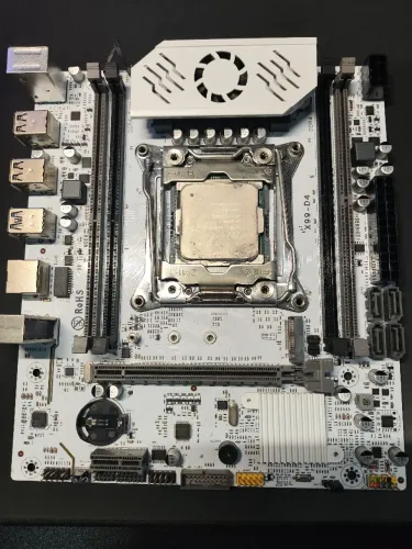 Vendo placa mãe x99 com processador 