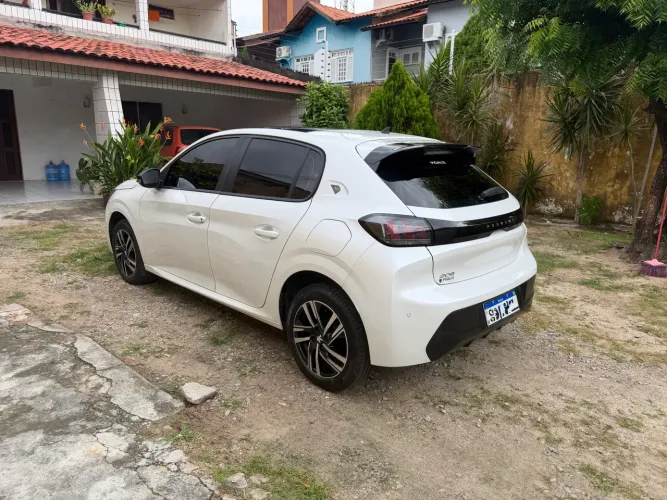 Peugeot 208 Roadtrip 1.6 Flex 16V 5P Aut. 2024