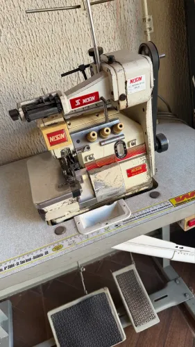 Máquina de costura zeromax