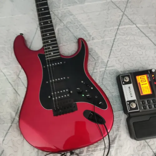 Guitarra Tagima sixmart + pedaleira mooer ge 100