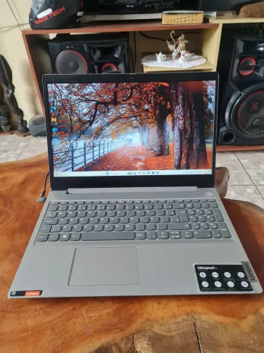 ideapad i3-10110U SSD 246 16GB RAM DJ