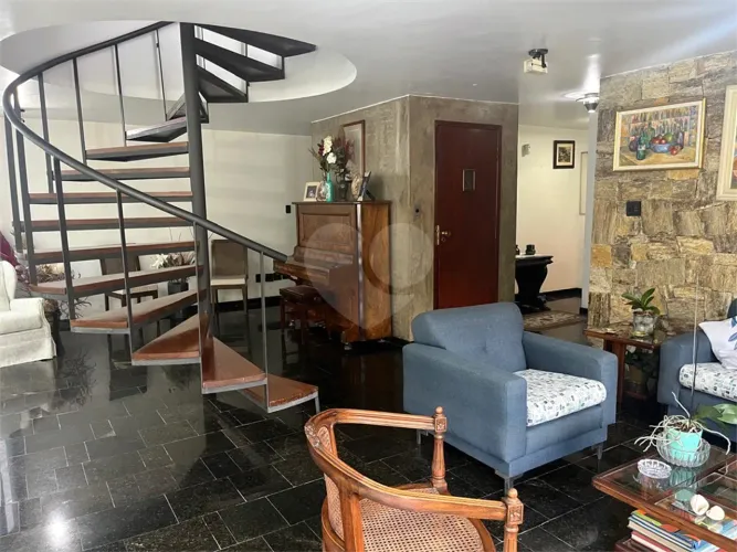 Condomínio com 4 quartos à venda em Jardim vitória régia - SP