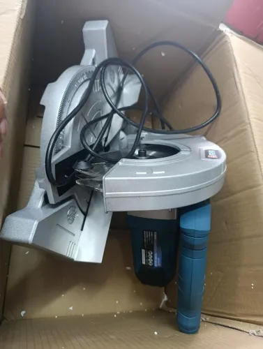 Vende-se ferramenta de trabalho