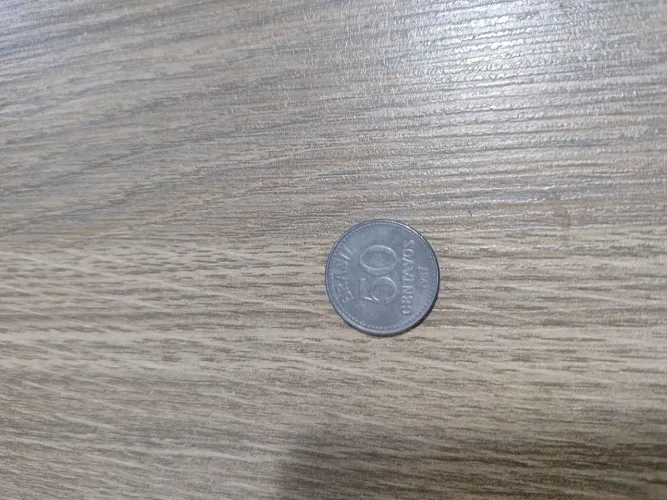 Moeda antiga 50 centavos cruzados