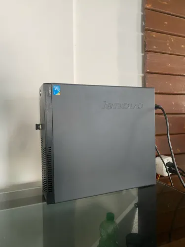 Computador Thinkcentre (Core I5, 8GB, 256gb SSD)