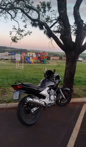 Fazer 250 preta ano 2007 (9.500 $ )
