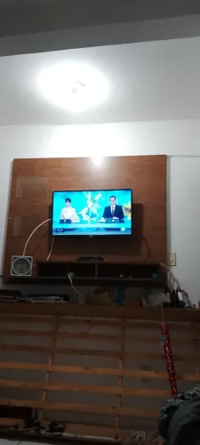 Suporte de TV de parede.