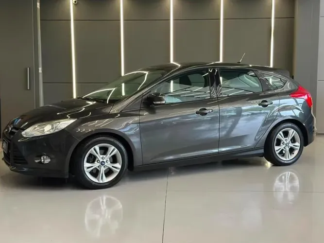 Ford Focus 1.6 S/se/se Plus Flex 8v/16v 5P 2014