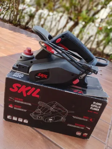 PLAINA ELÉTRICA SKIL - 82MM - 550W