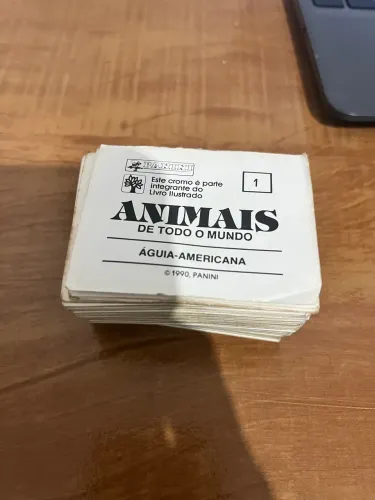 Lote de figurinhas Animais de todo o mundo
