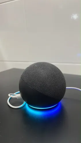 Echo Dot 4ª geração em perfeito estado