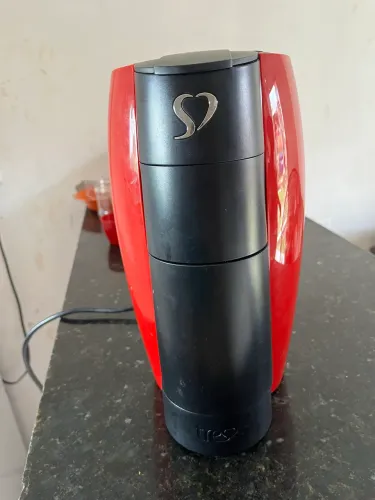 Cafeteira três corações 