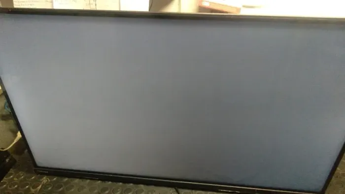 tv smart 32 pol toshiba COM DEFEITO