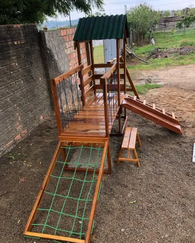 Playground de madeira