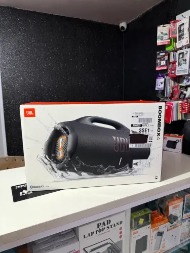 JBL BoomBox 4 Preta - Lacrada 