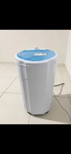 Centrifuga Roupas BCR15B Cesto extra grande inox 15 kg Britânia 220v