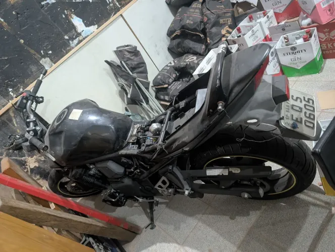 Bandit 650 n com 7mil km Rodados
