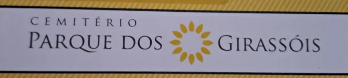 Jazigo simples 3 gavetas, 1 ossario<br>Cemitério Parque dos Girassois.