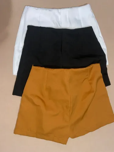 Shorts e blusas