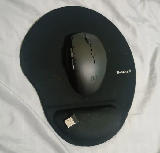Mouse sem fio e Mousepad ergonômico
