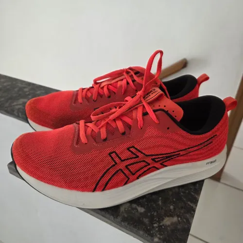 2 Tênis Asics Evoride Speed - Tamanho 43