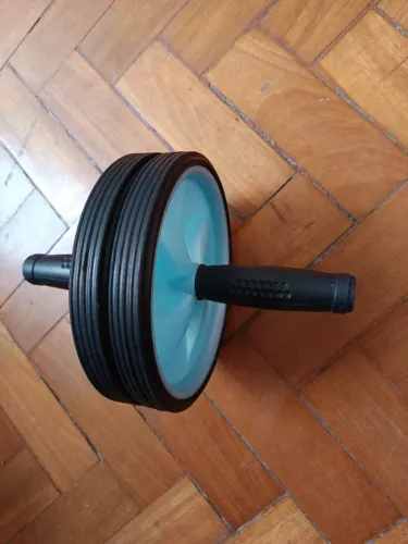 Rodas para exercícios abdominais.