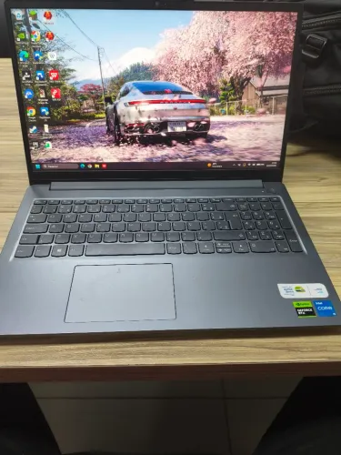 Vendo notebook Lenovo gamer