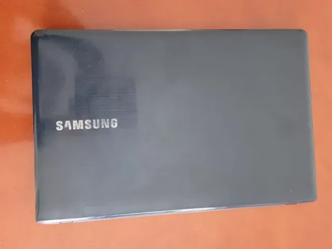 Samsung AtivBook2 NP270E5G 2014