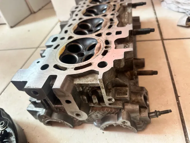 Cabeçote Ford Ka 1.5 motor sigma 4 cilindros