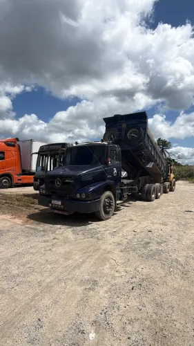 Caminhão basculante pronto ?