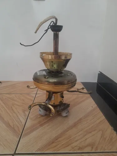 Vende se ventilador  de teto delta !