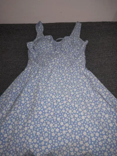Vestido G amarração na cintura e bojo